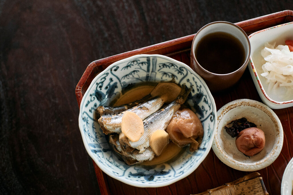 練り梅で簡単「いわしの梅煮」